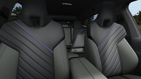 BMW iX 11 of 13