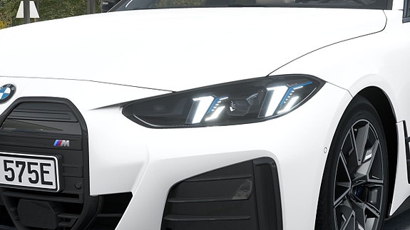 BMW i4 6 of 13