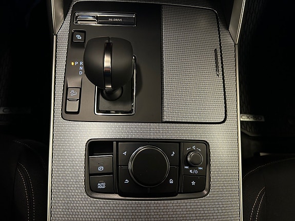 Mazda CX-80 28 of 30