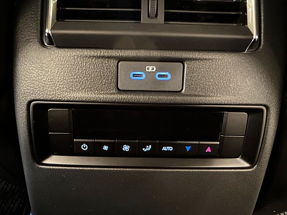 Mazda CX-80 17 of 30