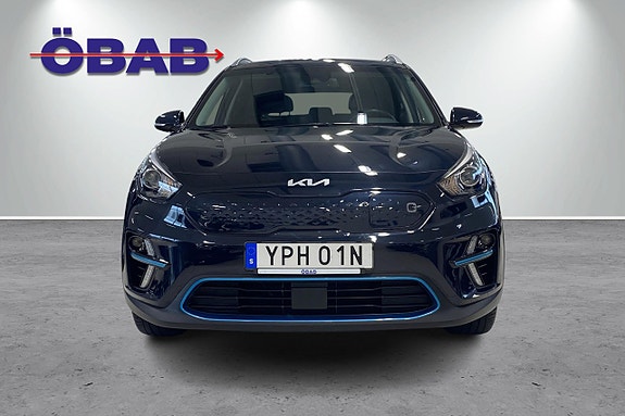 Kia e-Niro 2 of 12
