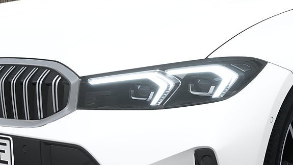 BMW 330e 7 of 13