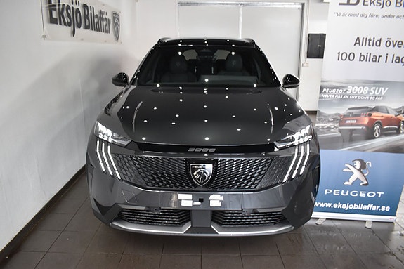 Peugeot 5008 2 of 5