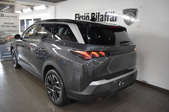 Peugeot 5008 4 of 5