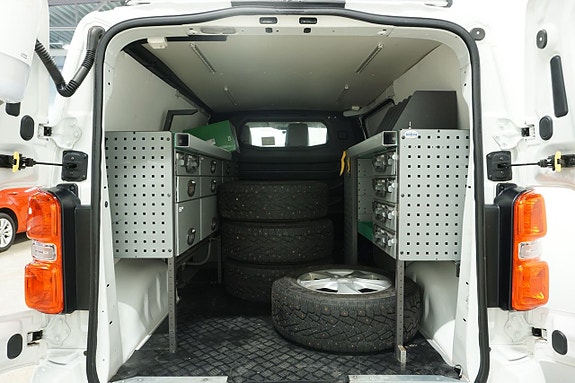 Peugeot Expert 5 of 5