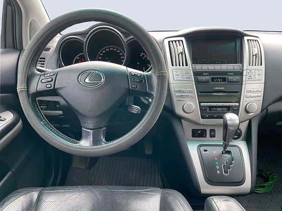 Lexus RX400h 10 of 19