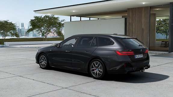 BMW i5 2 of 13