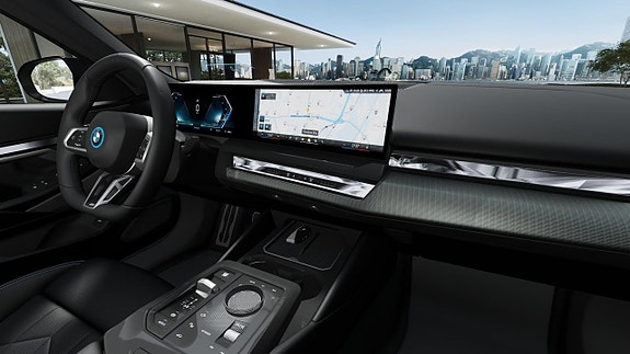 BMW i5 13 of 13