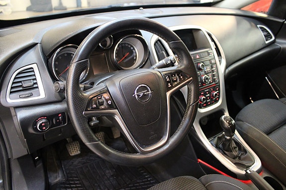 Opel Astra 10 of 10