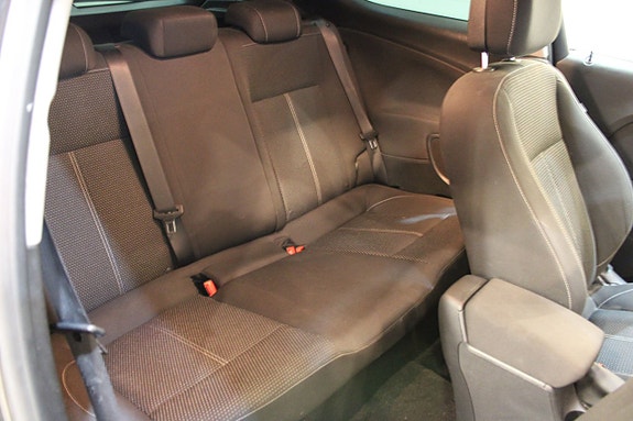 Opel Astra 9 of 10