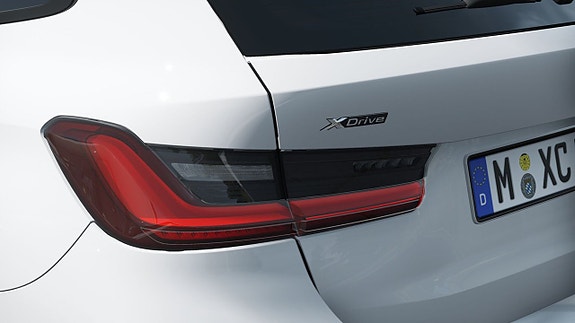 BMW 330e 8 of 13