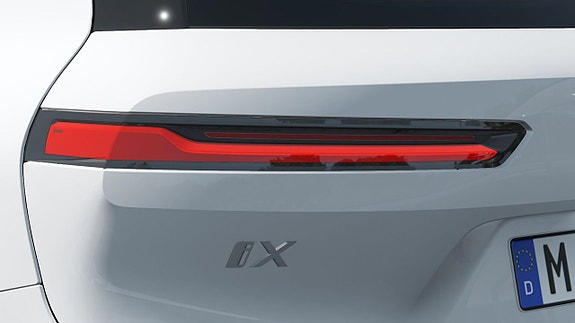 BMW iX 8 of 13