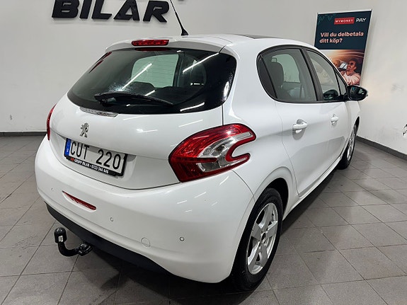 Peugeot 208 13 of 16