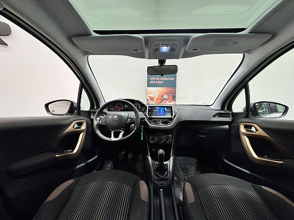 Peugeot 208 8 of 16