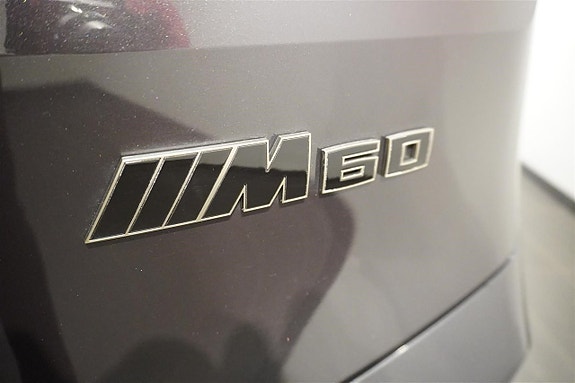 BMW iX 15 of 16