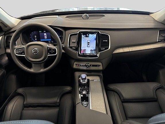 Volvo XC90 6 of 13