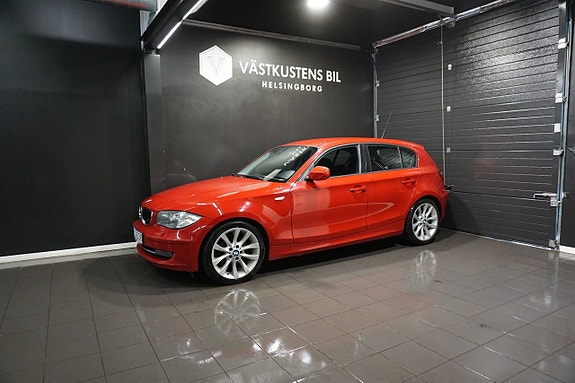 BMW 118d 3 of 5