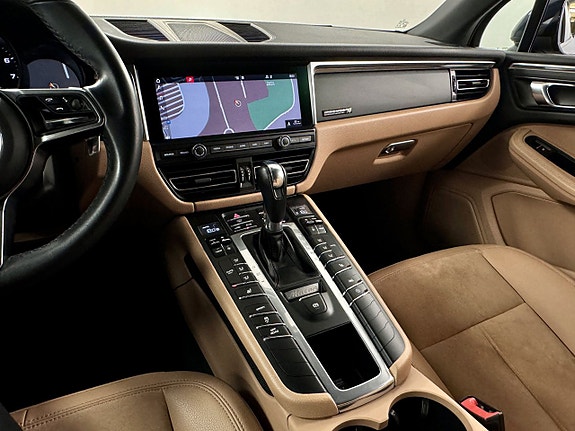 Porsche Macan 5 of 5