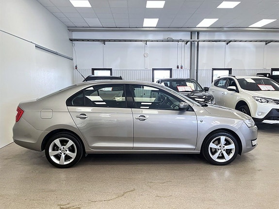 Skoda Rapid 5 of 23