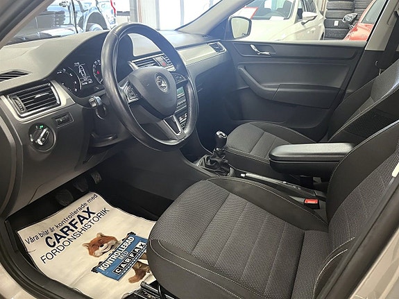 Skoda Rapid 7 of 23