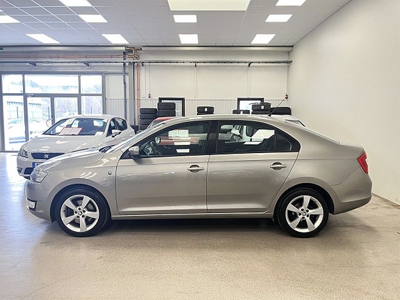 Skoda Rapid 2 of 23