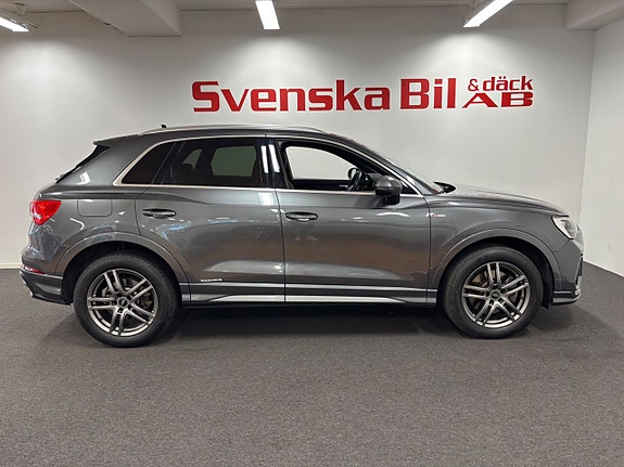 Audi Q3 9 of 21