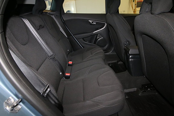 Volvo V40 9 of 20