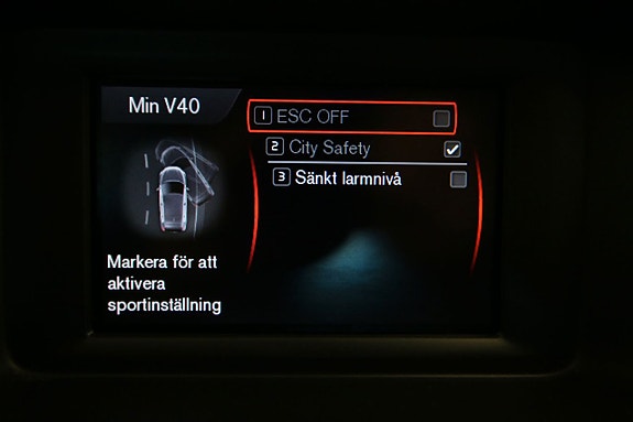 Volvo V40 17 of 20
