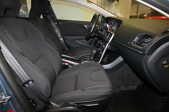 Volvo V40 10 of 20
