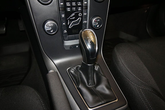 Volvo V40 13 of 20