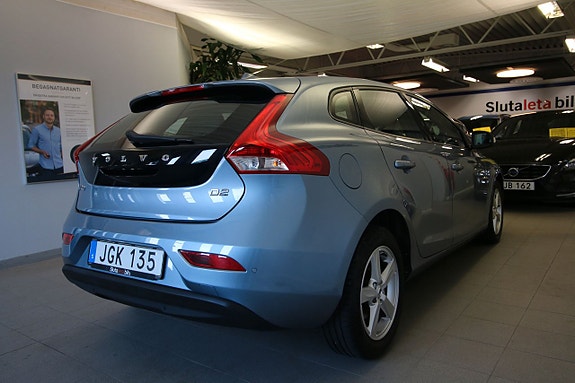 Volvo V40 7 of 20