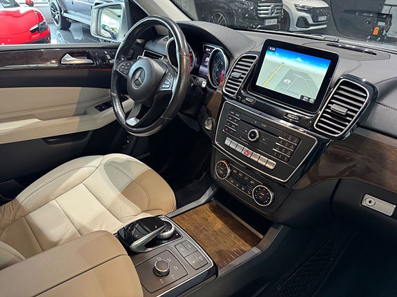 Mercedes-Benz GLS350 d 8 of 11