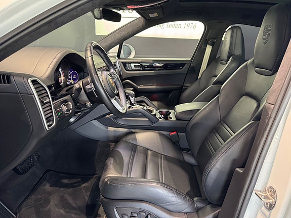 Porsche Cayenne Coupe 4 of 5