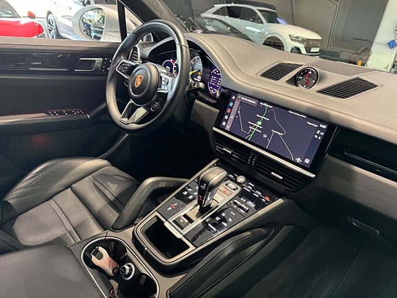 Porsche Cayenne Coupe 6 of 14