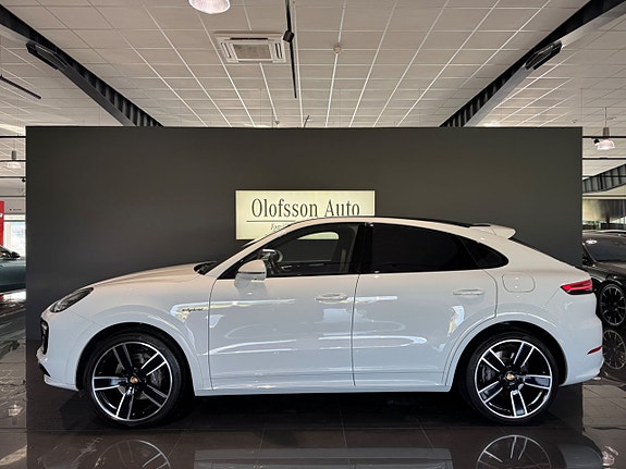 Porsche Cayenne Coupe 10 of 14