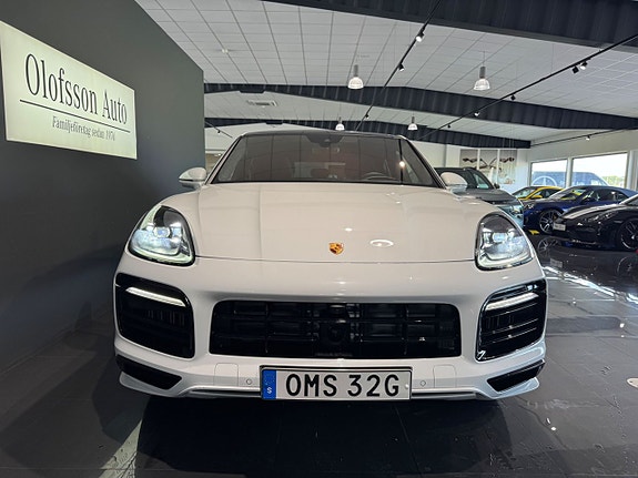 Porsche Cayenne Coupe 12 of 14