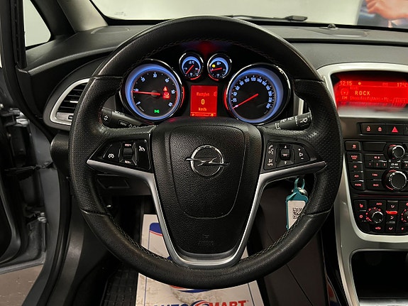 Opel Astra 18 of 22