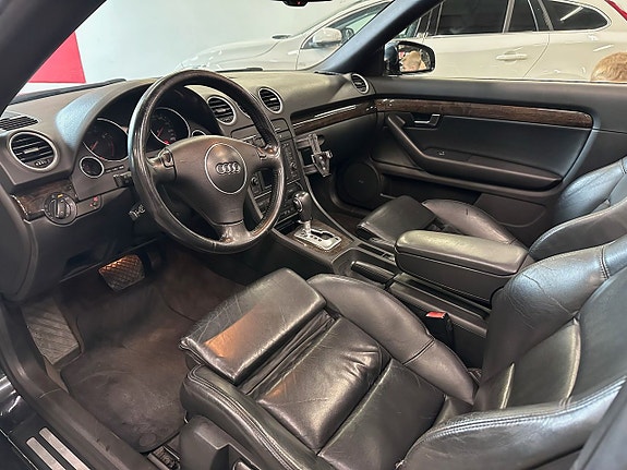 Audi A4 16 of 18
