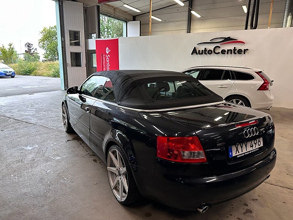 Audi A4 9 of 18