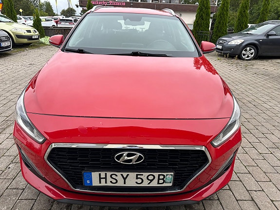 Hyundai i30 3 of 15