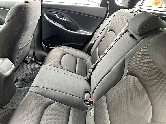 Hyundai i30 13 of 15