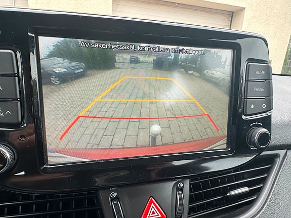 Hyundai i30 10 of 15