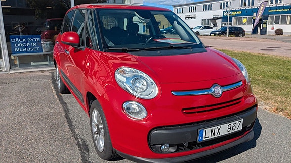 Fiat 500L 3 of 5