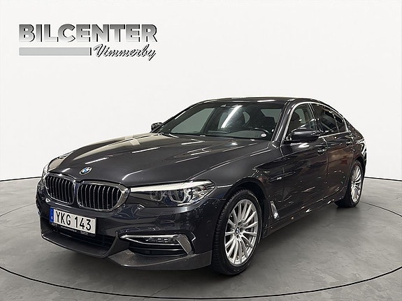 BMW 540i 2 of 5