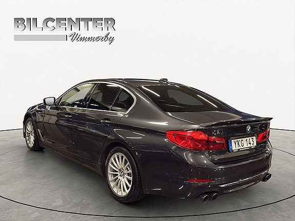 BMW 540i 4 of 5
