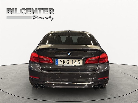 BMW 540i 9 of 25