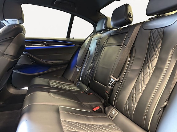 BMW 540i 19 of 25