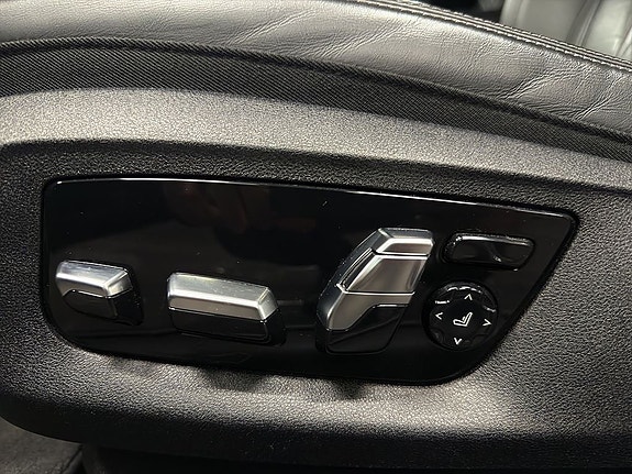 BMW 540i 22 of 25