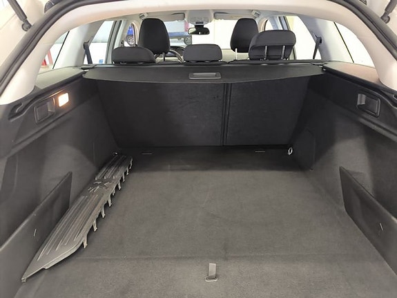 Peugeot 308 8 of 10