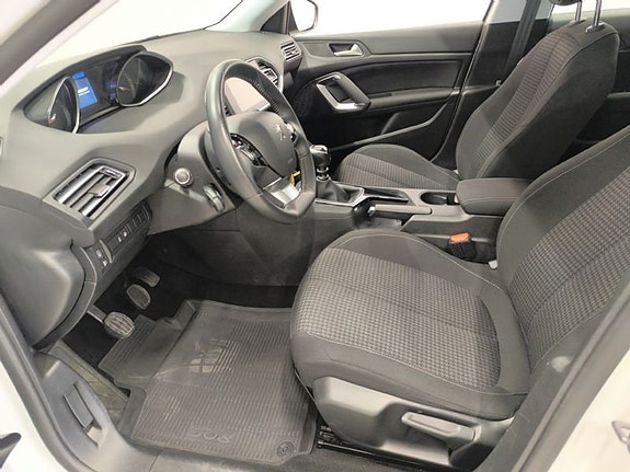 Peugeot 308 7 of 10